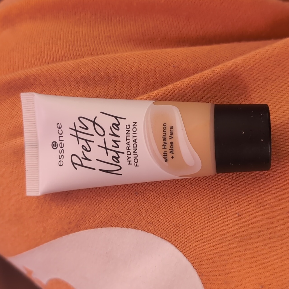 4/$20 essence pretty natural foundation